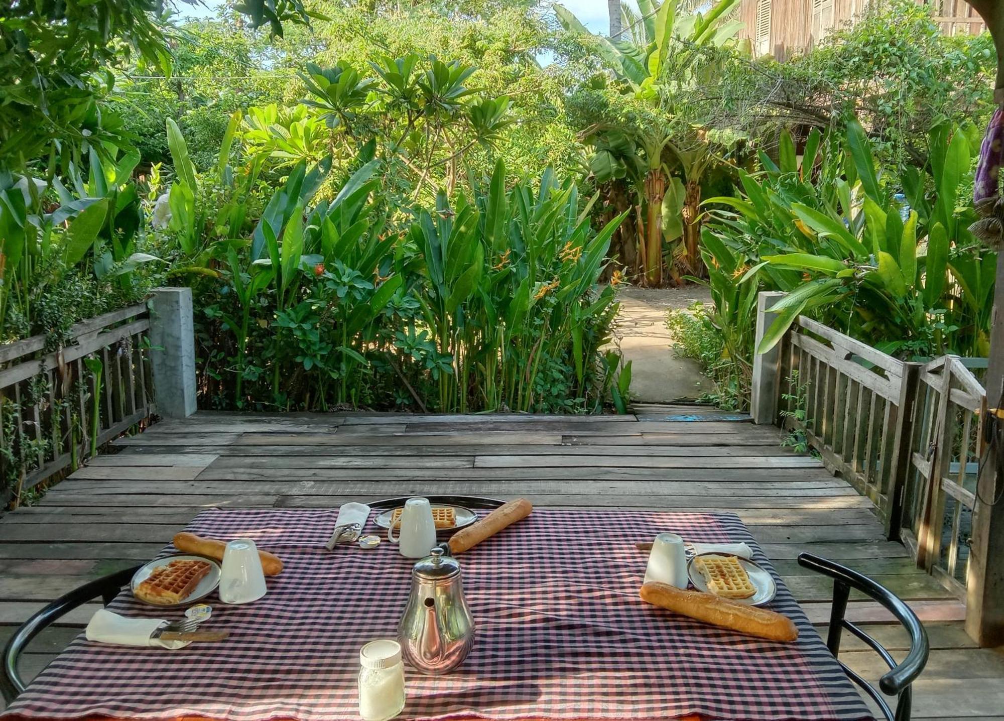 O'Hamok Family Homestay Battambang Exterior foto